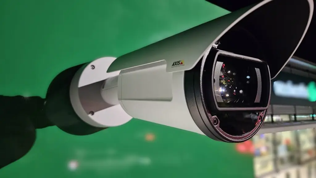 Axis bullet camera