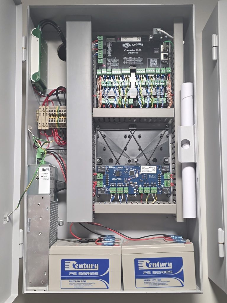 Gallagher Controller 7000 cabinet